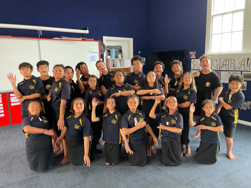 Ngāti Pūkenga Iwi, Reo | Waiata